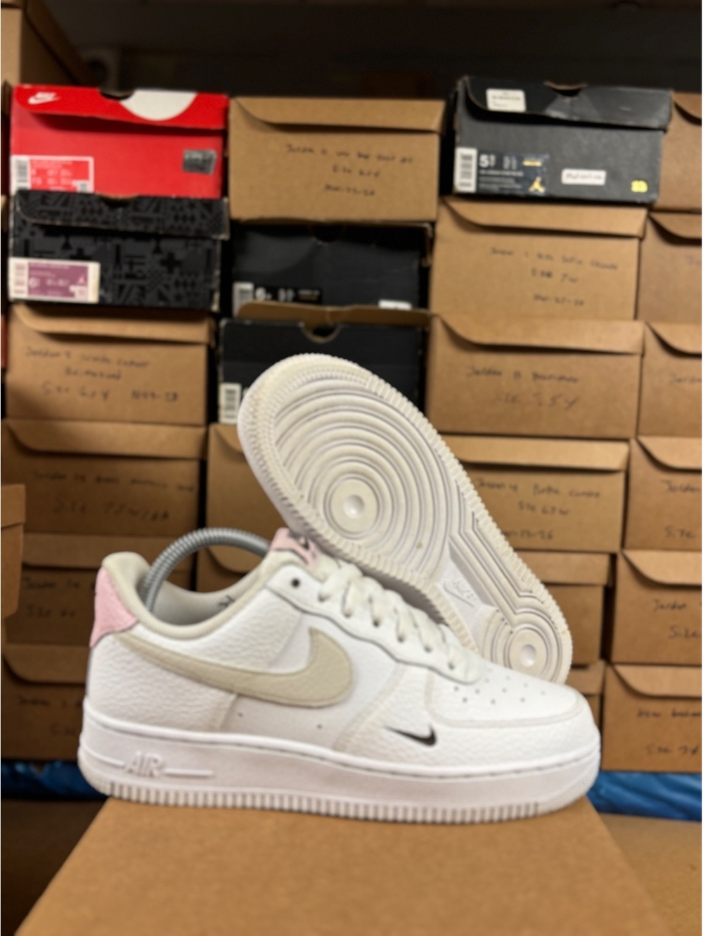 Nike Air Force 1 '07 "White Light Orewood Pink